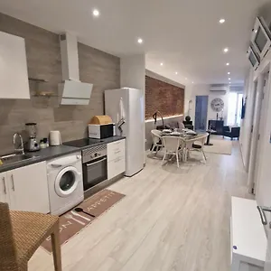 Barcelona/apartamento Planta Baja Con Parking Apartamento